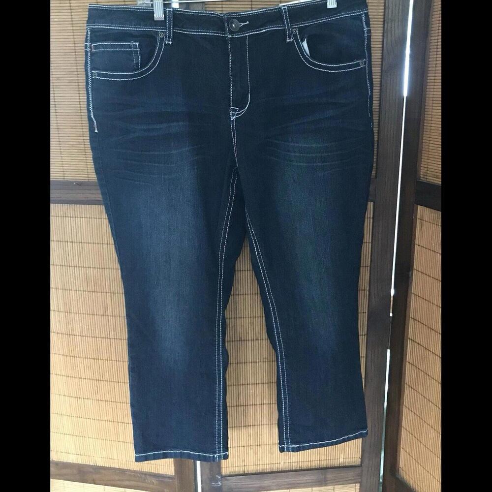 Natural Reflections Embellished Rhinestone Crop Jeans New With Tags Size 16 Reg